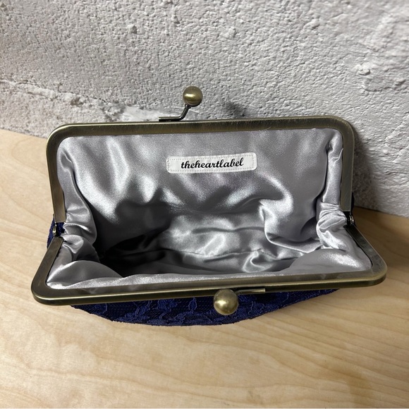 The Heartlabel Bridal Clutch Royal Blue with Dark Purple Lace, Kiss-lock NWOT - Picture 5 of 6